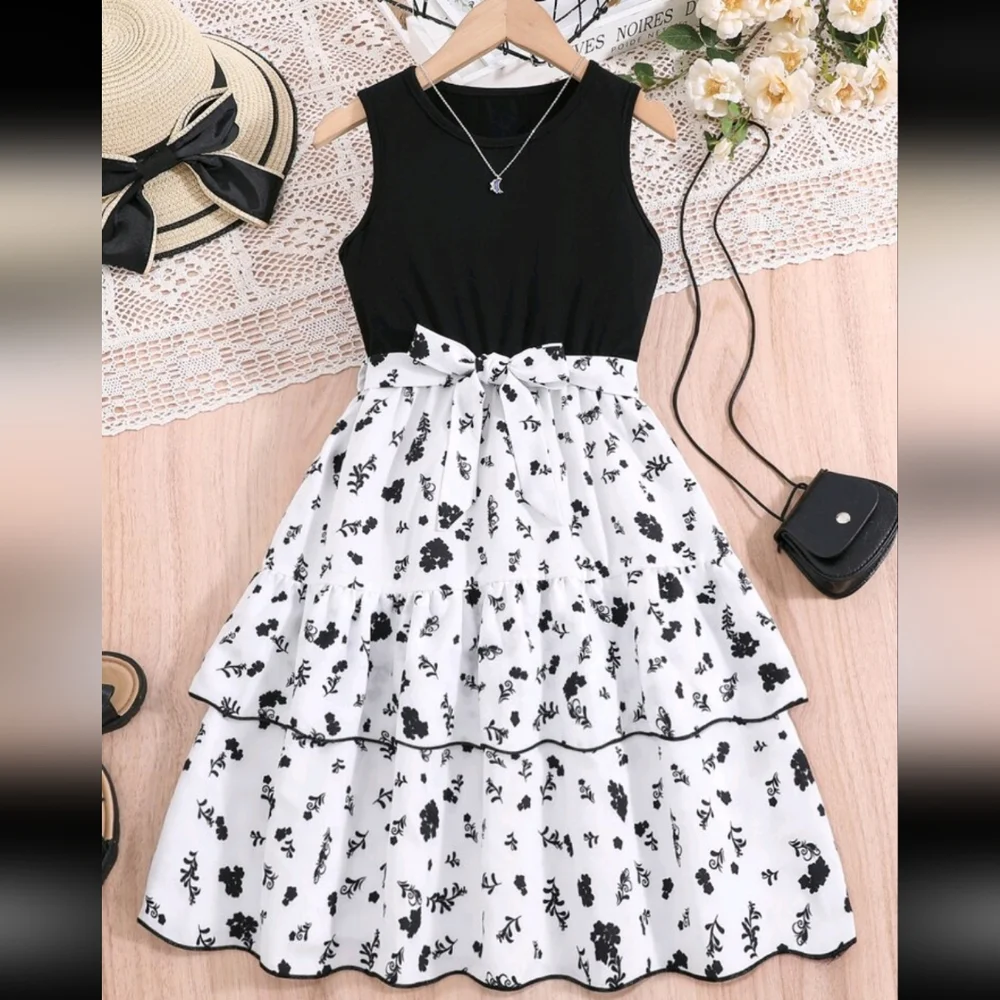 Black and White Kids Floral Dress Size 8